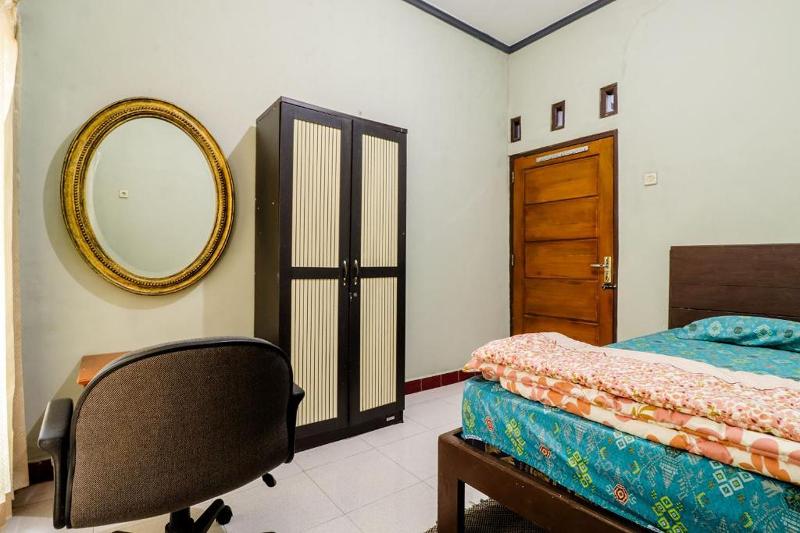 Nabhan Homestay By Zuzu image