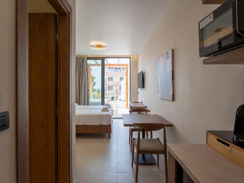 Vaya Suites image