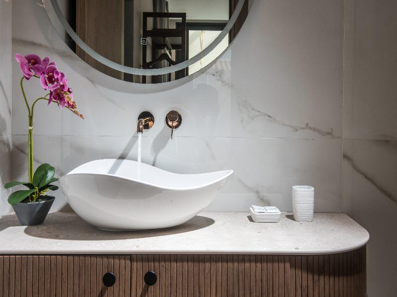 Vaya Suites image