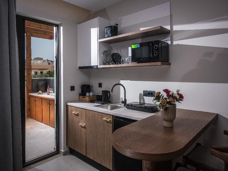 Vaya Suites image