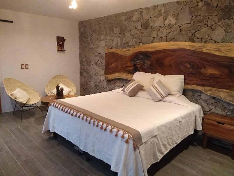 La Toscanía Tapalpa Resort & Agriturismo image