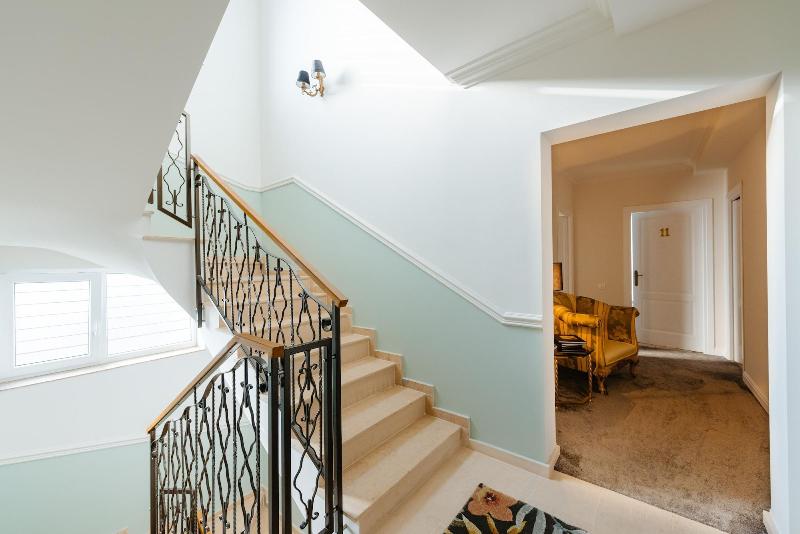 Ateneea Luxury Rooms image