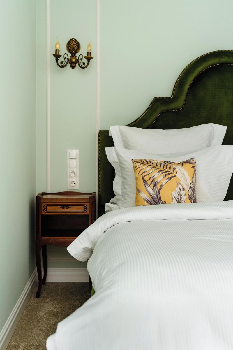Ateneea Luxury Rooms image