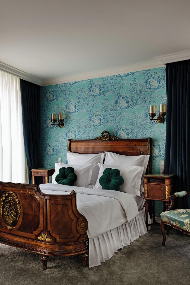 Ateneea Luxury Rooms image