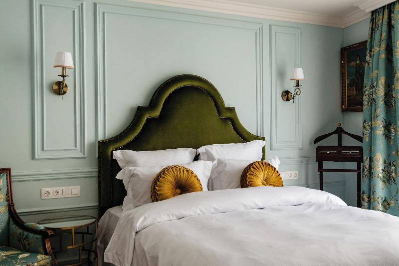 Ateneea Luxury Rooms image