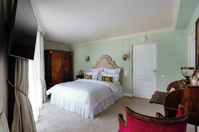 Ateneea Luxury Rooms image