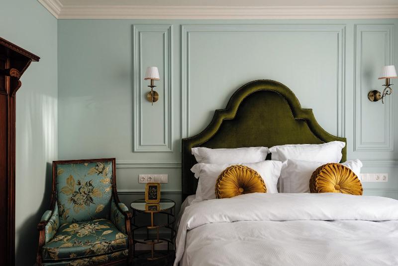 Ateneea Luxury Rooms image