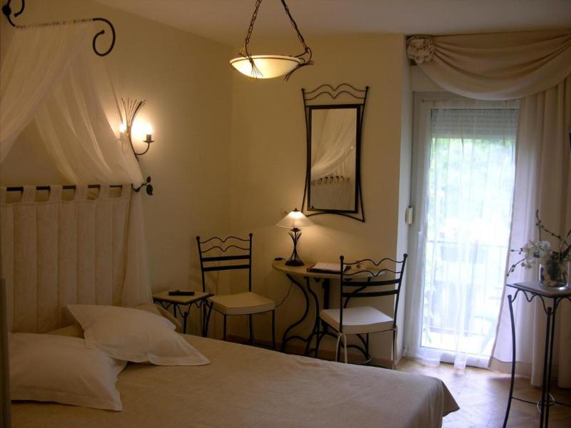 Logis Hotel Les Norias image