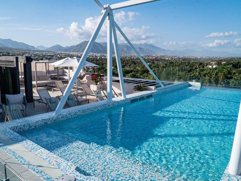 Flamboyan Hotel & Residences image
