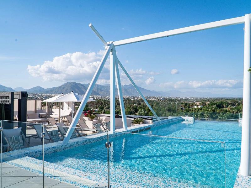 Flamboyan Hotel & Residences image