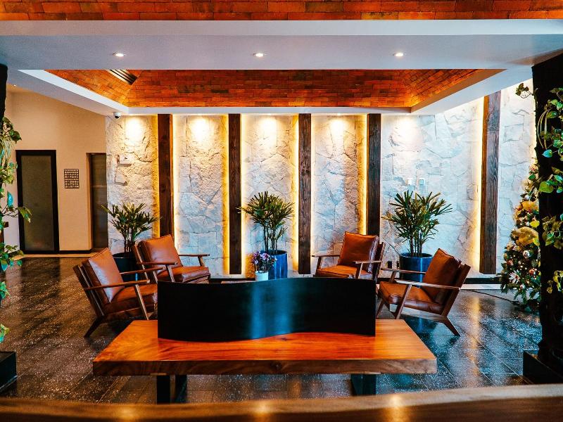Flamboyan Hotel & Residences image