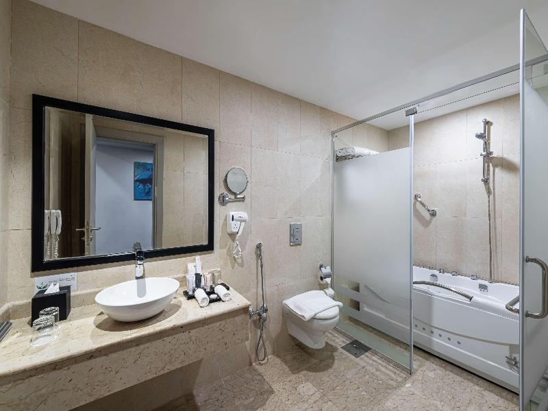 Best Western Plus Tabuk City Center image