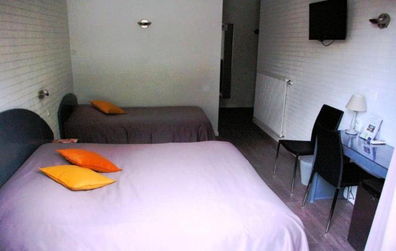 Logis Hotel Le Pont Bernet image