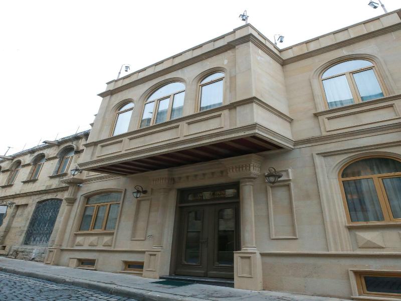 West Inn Hotel Baku image