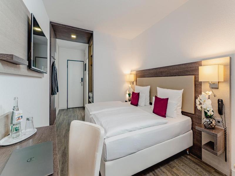 PLAZA INN Karlsruhe Nord image