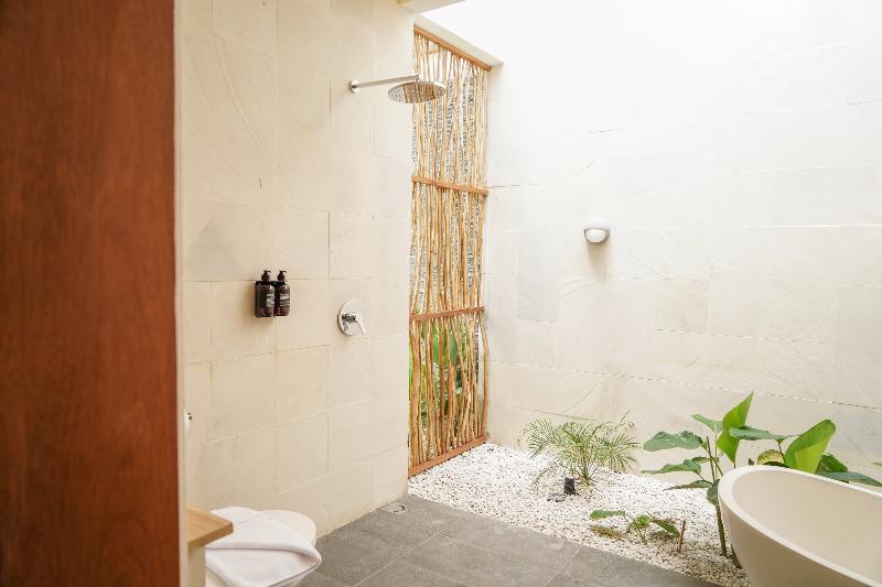 Villa Di Bali By Zuzu image