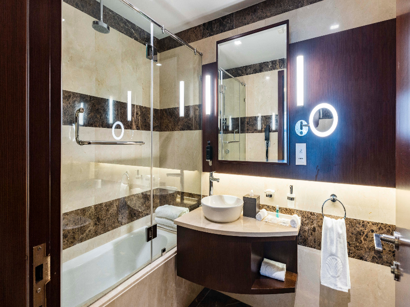 Riviera Rayhaan By Rotana Doha image