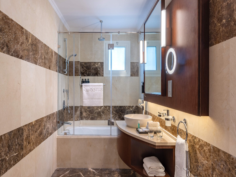 Riviera Rayhaan By Rotana Doha image