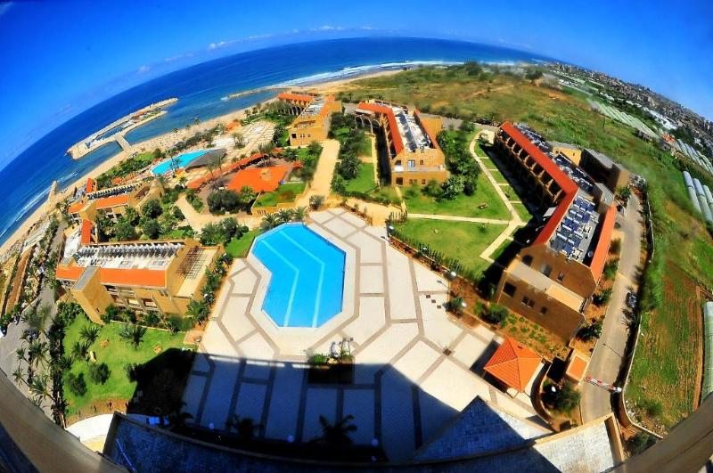 Jiyeh Marina Resort & Chalets 5