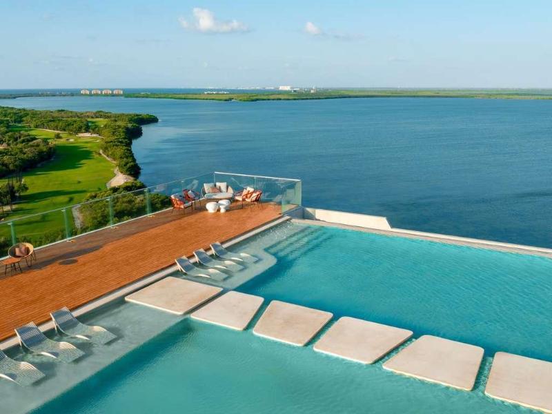 Mondrian Cancun image