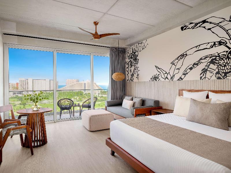 Mondrian Cancun image
