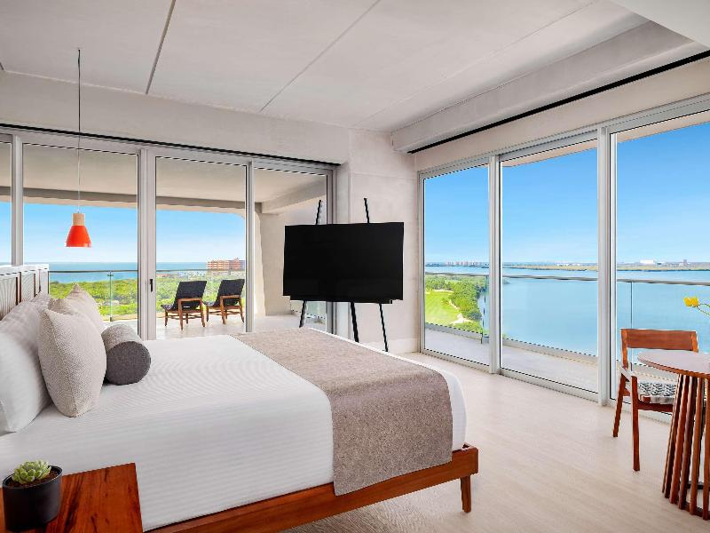 Mondrian Cancun image
