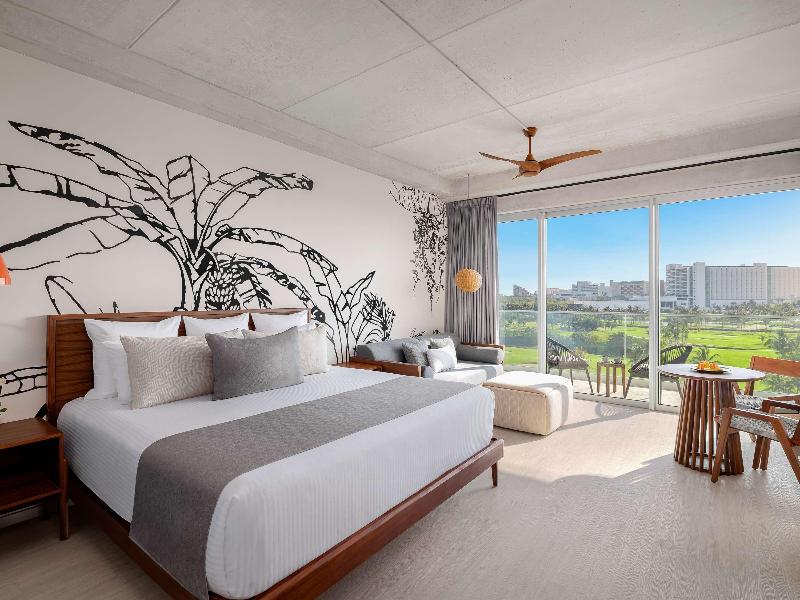 Mondrian Cancun image