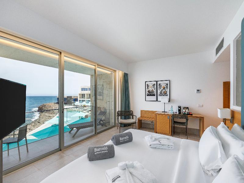 DELUXE SEA VIEW WITH TERRACE