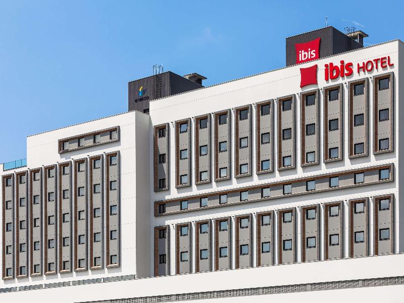 Ibis Tubarao — general view