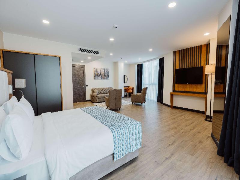 Best Western Plus Batumi image