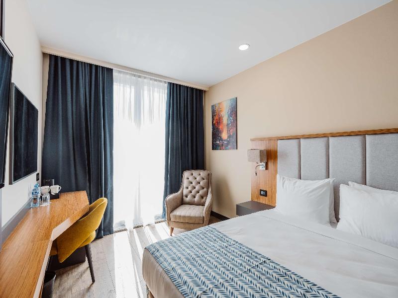 Best Western Plus Batumi image