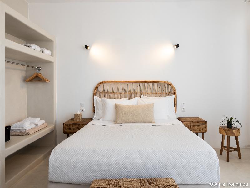 SUITE WITH PRIVATE POOL