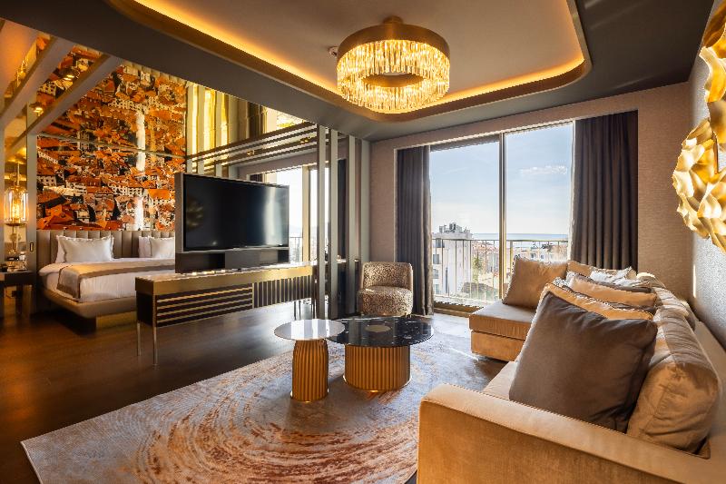Merit Starlit Hotel & Residence image