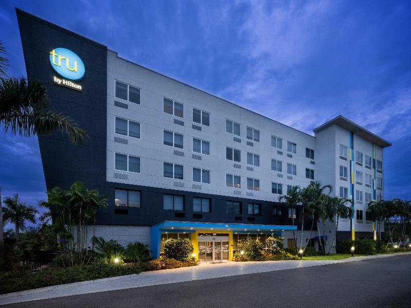 Tru By Hilton Miramar image