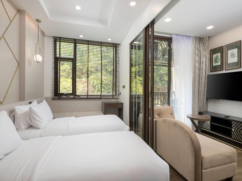 The Proud Karon Beach Phuket Trademark Wyndham image
