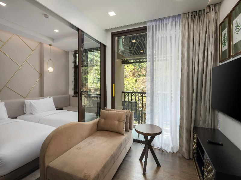 The Proud Karon Beach Phuket Trademark Wyndham image