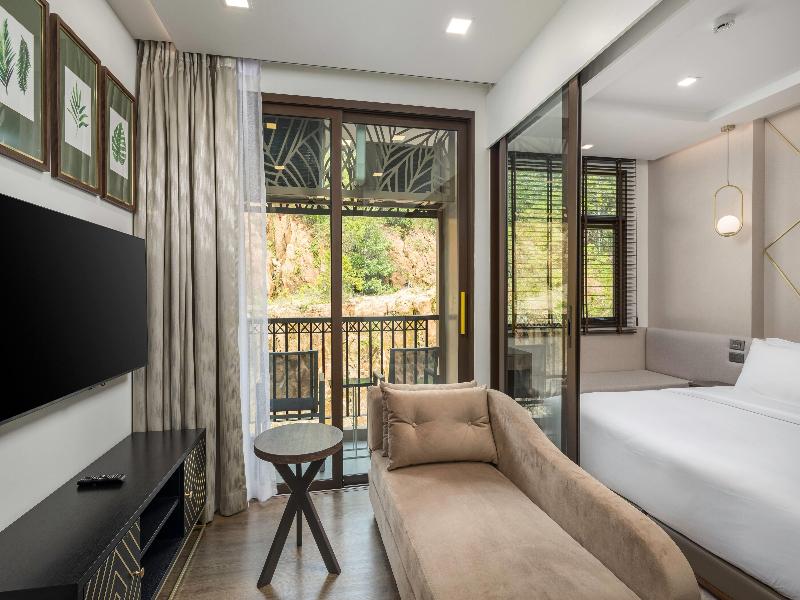 The Proud Karon Beach Phuket Trademark Wyndham image