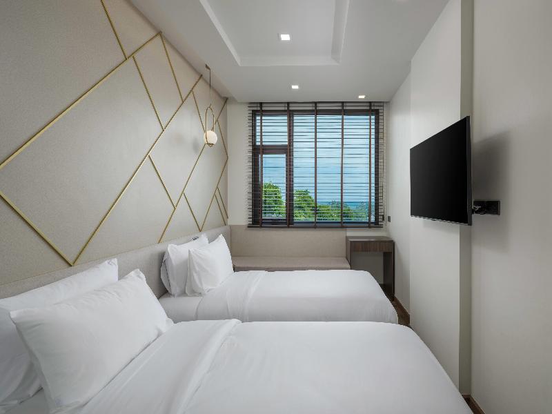 The Proud Karon Beach Phuket Trademark Wyndham image
