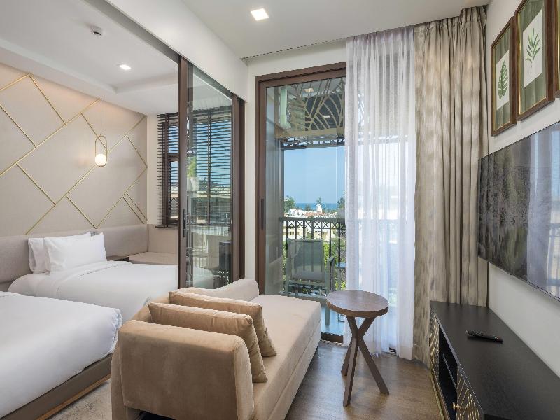The Proud Karon Beach Phuket Trademark Wyndham image