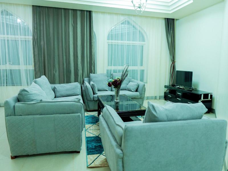 Niamey Mall & Residence image