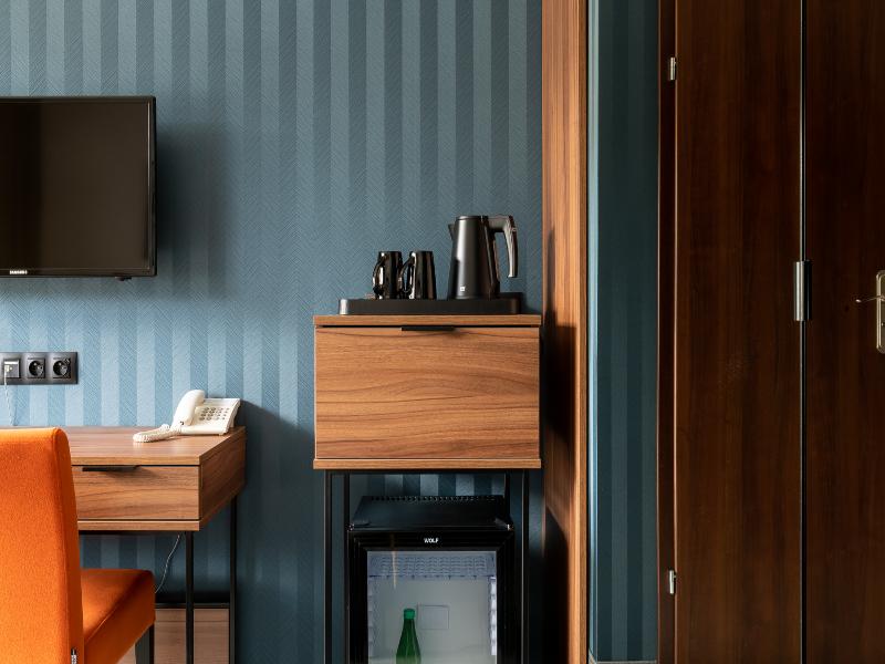 Hotel Vestina image