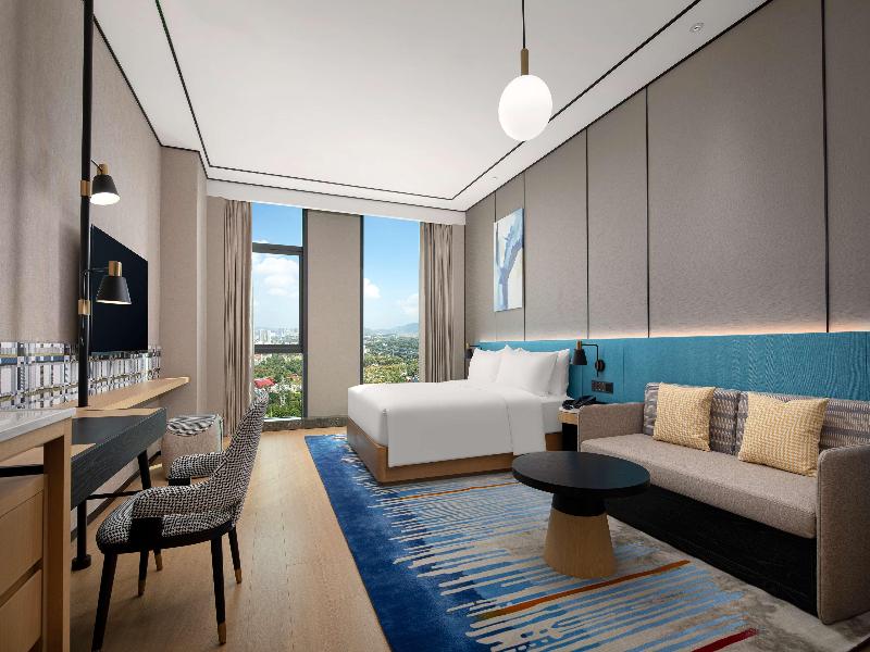 Hilton Garden Inn Shenzhen Guangming Hongqiao Park image