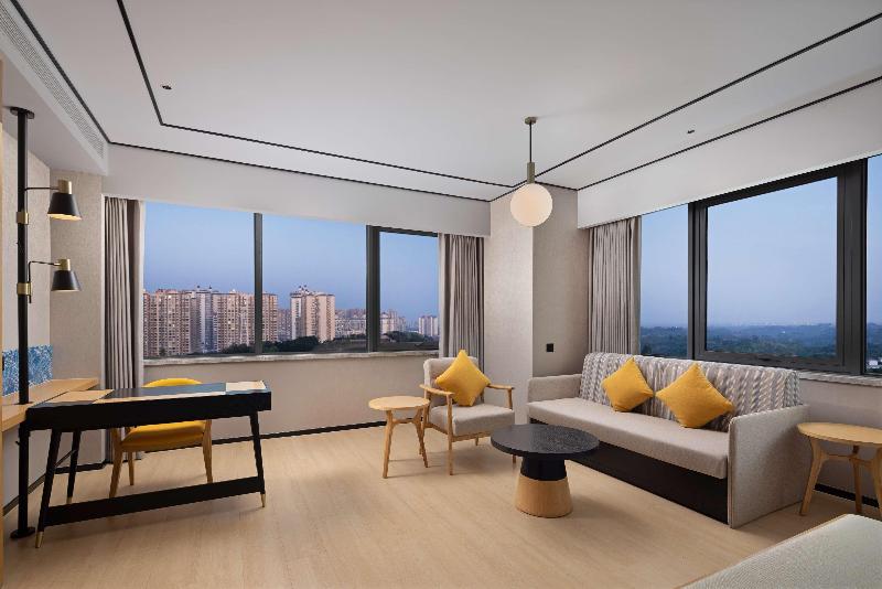 Hilton Garden Inn Zigong High-Tech Zone image