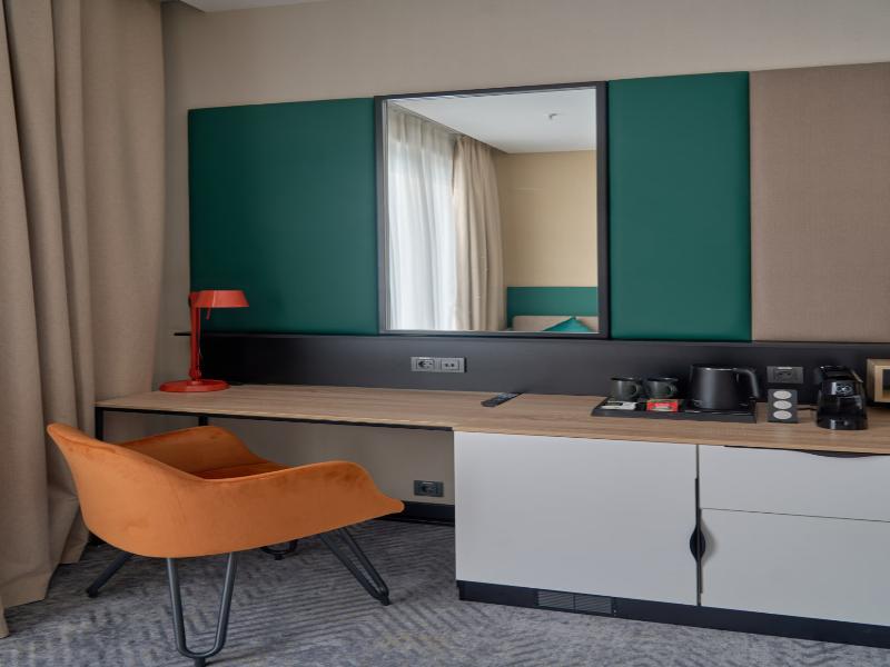 Holiday Inn Tashkent City image