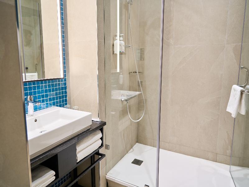 Holiday Inn Tashkent City image