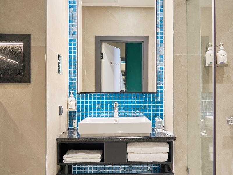 Holiday Inn Tashkent City image