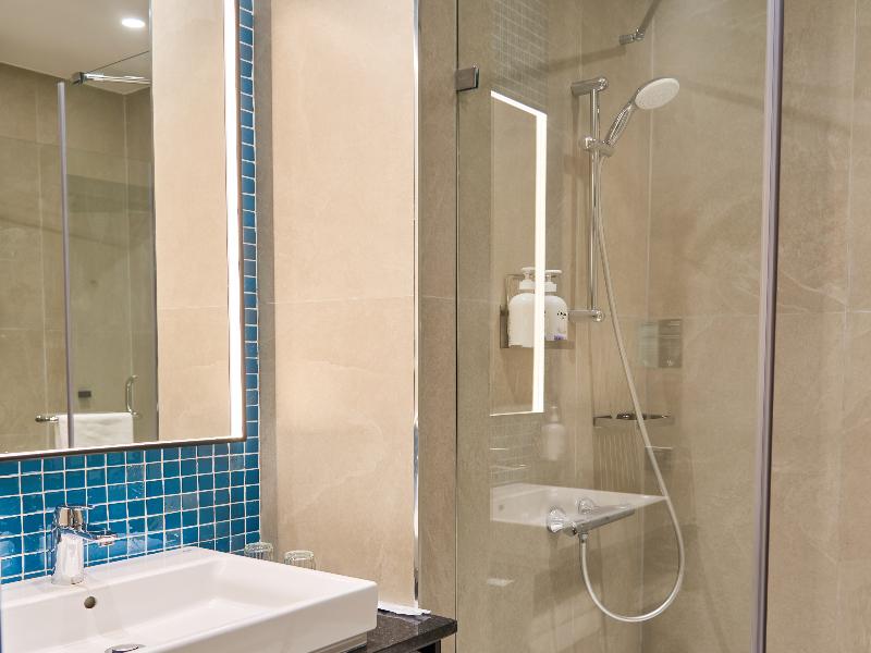 Holiday Inn Tashkent City image