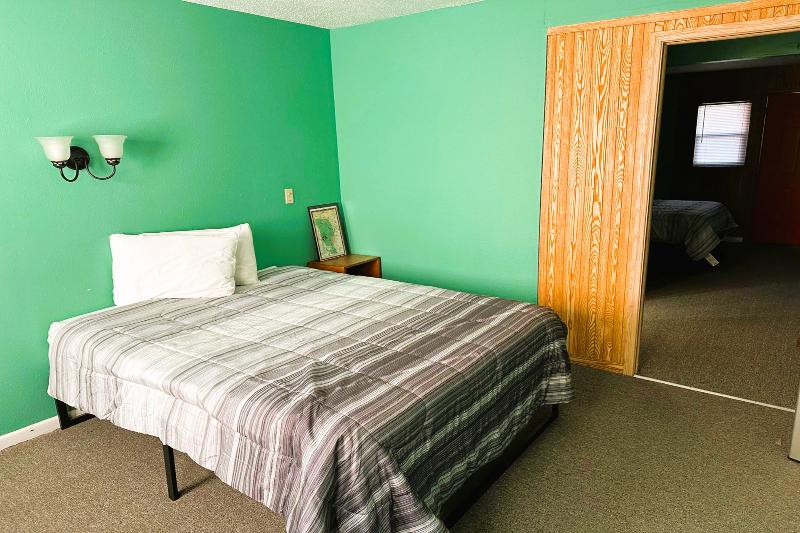 Love Hotels Kadoka by OYO at Badlands SD image