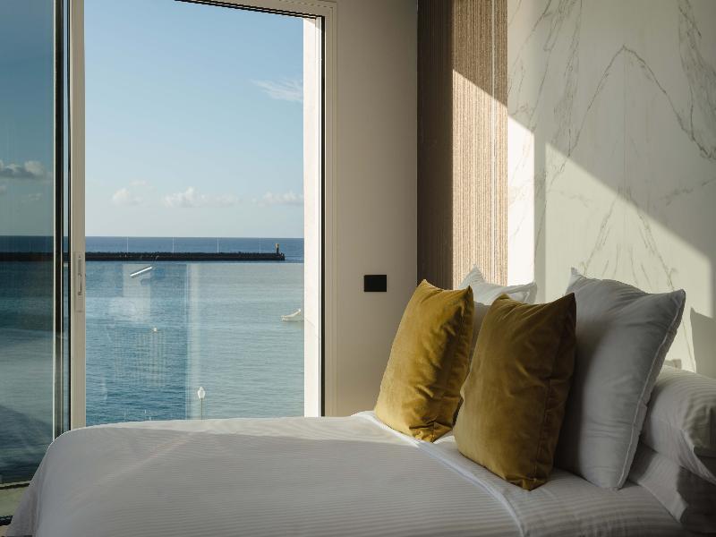 Blue Marina Suites Boutique Apartments image