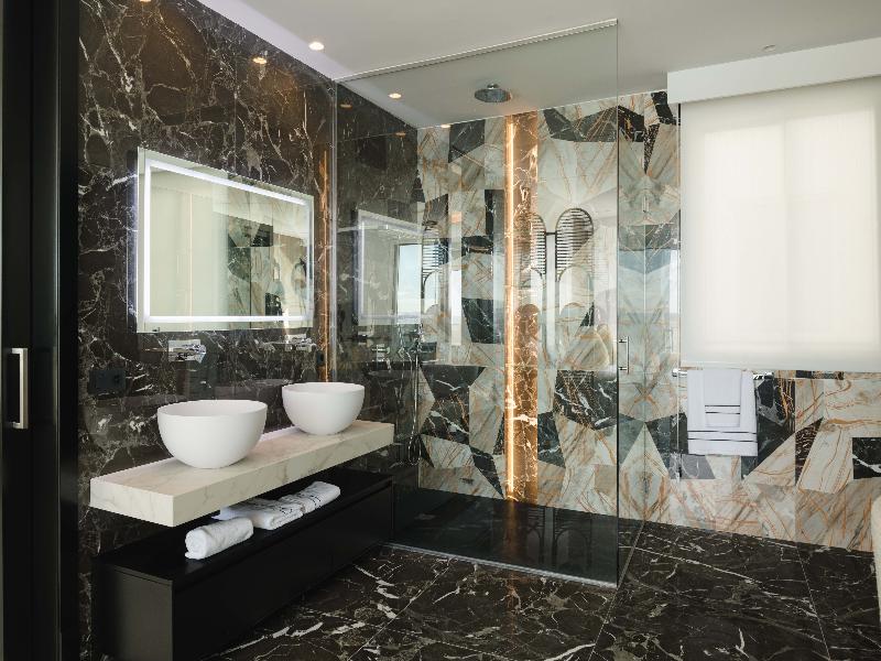 Blue Marina Suites Boutique Apartments image